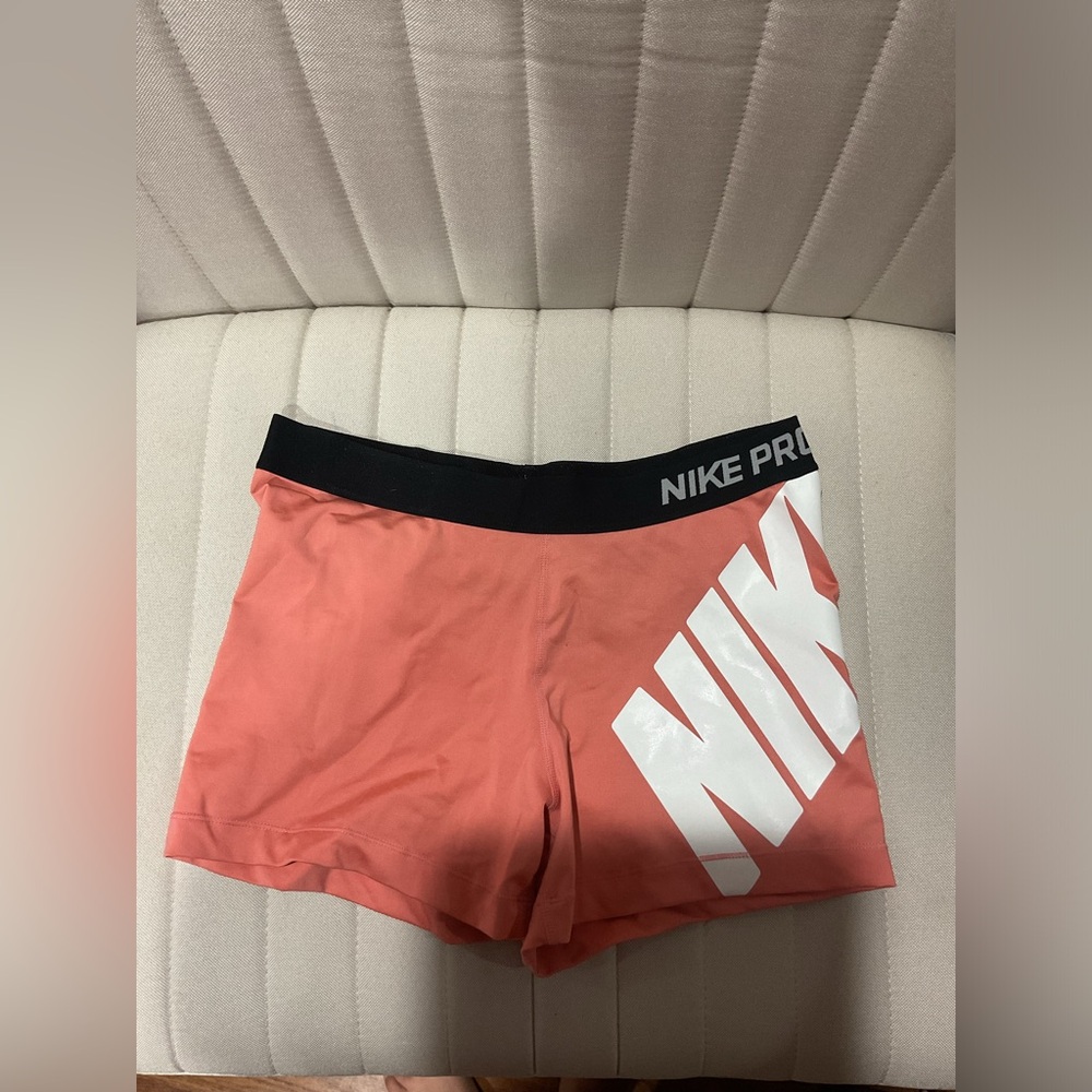 Women’s  XL Nike pros